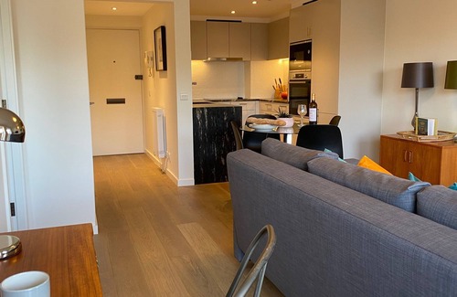 Wapping Apartment | Modern & Newly Renovated Cosy Pied-à-Terre | Tower Hill
