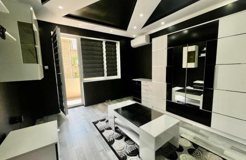 Targovishte Apartment | Modern Nostalgia Apartment