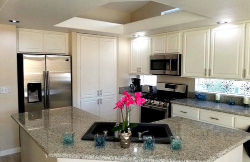Silverado Ranch House | Modern oasis in Las Vegas