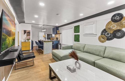 Detroit House | Modern oasis W/Game room/fenced yard-smoke room- Fits 16+ guests.