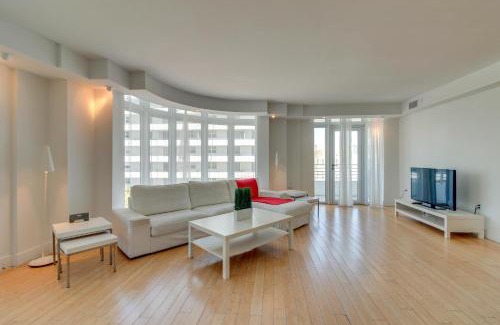 South Pointe Apartment | Modern Ocean Drive Condo in the Heart of Sobe!