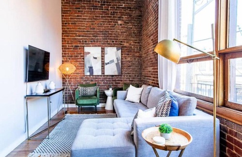 Old City Apartment | Modern Old City Loft - Downtown Knoxville