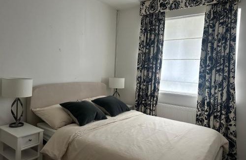 Brompton & Hans Town Apartment | Modern One Bedroom Apartment, Sloane Square