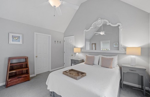 Manchester House | Modern Open Concept Colonial 2500sq Ft 4 Bed 2.5 Bath