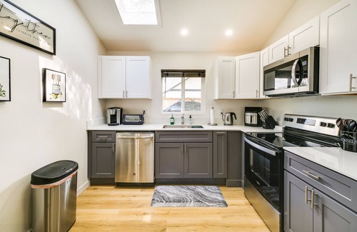 Pacific House | Modern Pacific Vacation Rental: 5 Mi to Lake Tapps