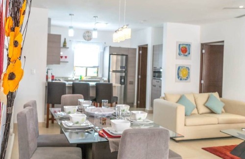 Villa Juarez Condo | Modern Penthouse, 3 bedrooms Private Rooftop with Jacuzzi, Ocean Views
