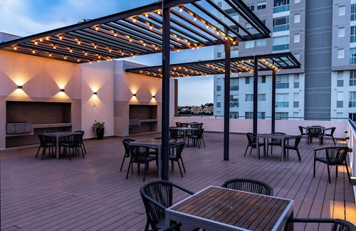 Guadalajara Municipality Apartment | Modern Penthouse on the 12th Floor with 2 Balconies and City View