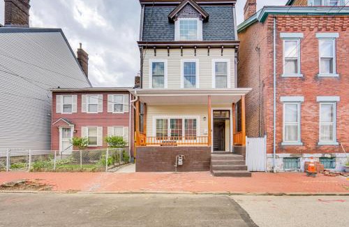 Manchester House | Modern Pittsburgh Home with Rooftop Deck and Backyard