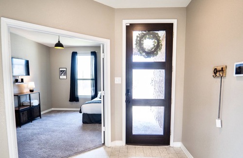 Medina Valley House | Modern Private San Antonio Retreat Near SeaWorld!