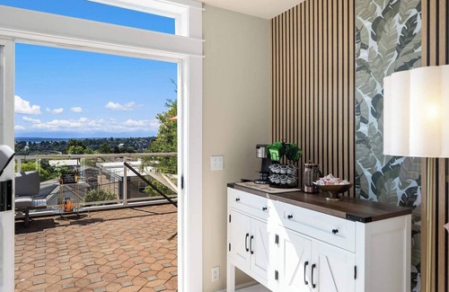 West Queen Anne House | Modern Queen Anne Home with Stunning Water Views