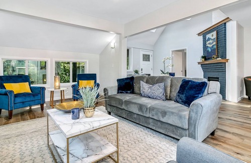 Mountain Home House | MODERN QUIET COMFORT-HOTTUB-24 MINS TO ASHEVILLE