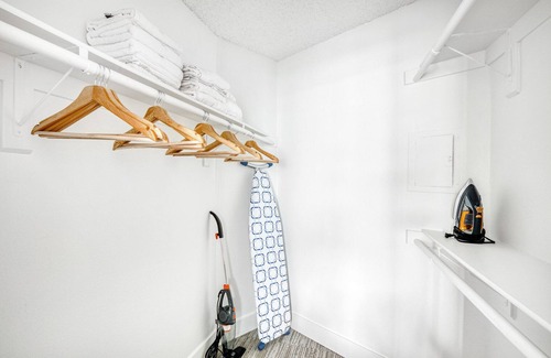 South Redondo Apartment | Modern Redondo Beach 1BR w/Pool, Gym & W/D, walk to Beach, by Blueground
