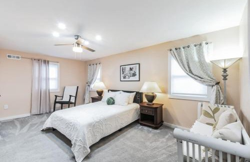 Ventnor City House | MODERN REHAB By the Bay Short walk 2 THE BEACH