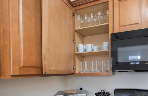 High Point House | Modern, Relaxing, Peaceful home near Furniture Market and High Point University