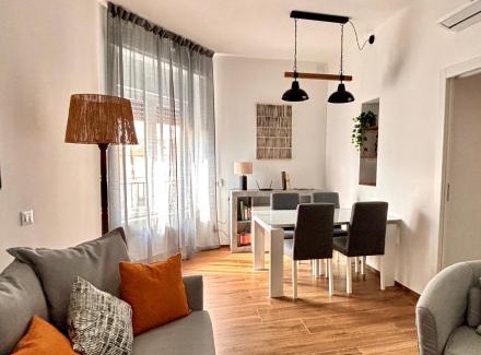 Careggi Rifredi Apartment | modern renovated home near city center & transit