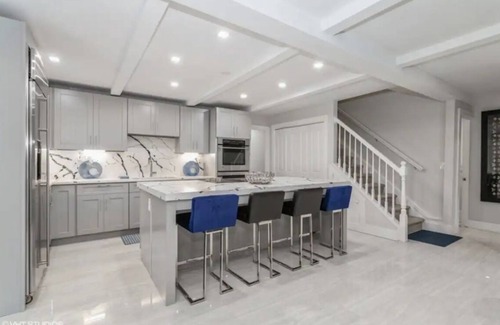 Chastain Park House | Modern Retreat in Buckhead next to Golf and Parkn