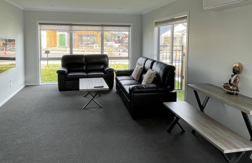 Paraparaumu House | Modern Retreat in Paraparaumu