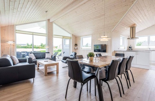 Skaven Strand House | Modern Retreat in Skaven - By Traum Ferienwohnungen