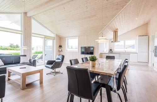 Skaven Strand House | Modern Retreat in Skaven - By Traum Ferienwohnungen