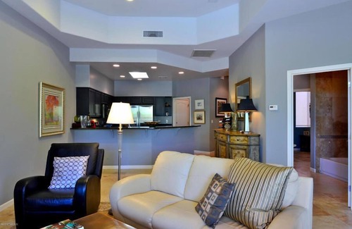 Rancho Vistoso Condo | Modern Retreat In The Desert