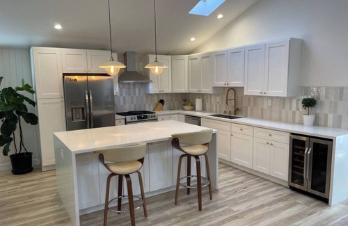 Agoura Hills House | Modern Retreat in Agoura Hills With Private Pool & Spa