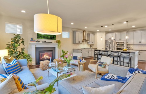 Sammamish House | Modern Retreat near the Lake