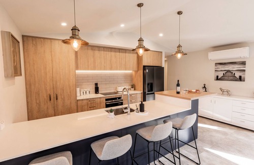 Hanmer Springs House | Modern Retreat | BBQ & Fireplace | Table Tennis - HS8319