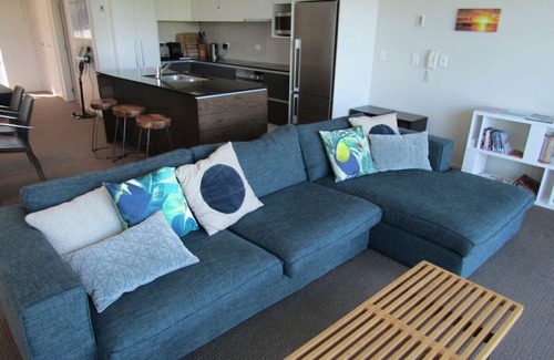 Taupo Apartment | Modern Riverside Apartment - Stunning views