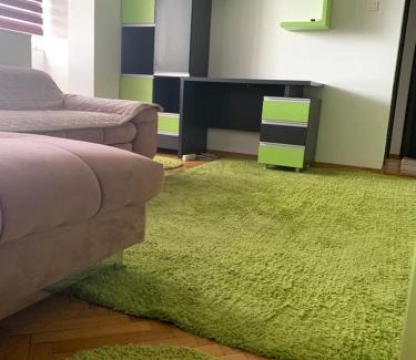 Pitesti Apartment | Modern