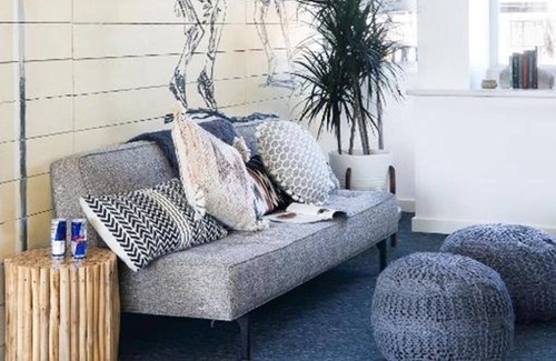 Venice Hotel | Modern Room in Venice Beach | Balcony | Rooftop | Free Breakfast
