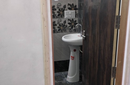 Amritsar House | modern room just 10 minute walk from golden temple for families
