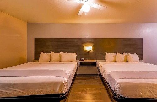 Sweet Home Hotel | Modern Room near Kelly Tank with Outdoor Pool and Free Breakfast Included