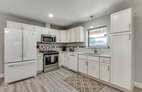 Northwest Dallas House | Modern, Roomy, Game Room, Patio, Family Home, On-Site Parking