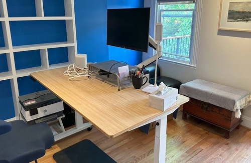 Bloomingdale House | Modern rowhouse in historic Bloomingdale NW DC; 2-office; 3-bed; 3.5-bath; gym