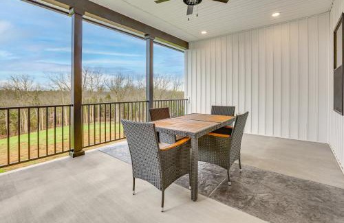 Rutland House | Modern Sadieville Home with Yard and Gas Grill!