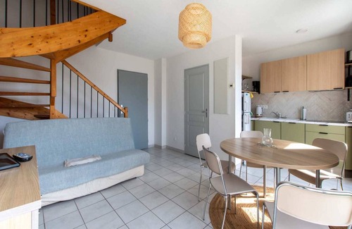Le Grau-Du-Roi Apartment | Modern Seaside Apartment