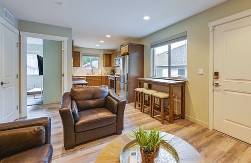SeaTac Apartment | Modern SeaTac Gem w/Fireplace & Smart TVs!