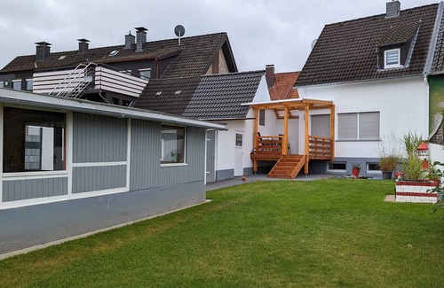 Brake House | Modern semi-detached house with large garden