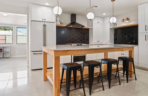 Papago Parkway House | Modern SoScott Home HotTub Scottsdale Tempe