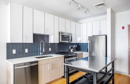 D Street - West Broadway Apartment | Modern South Boston 1BR w/Gym, W/D by Seaport & Lawn on D by Blueground