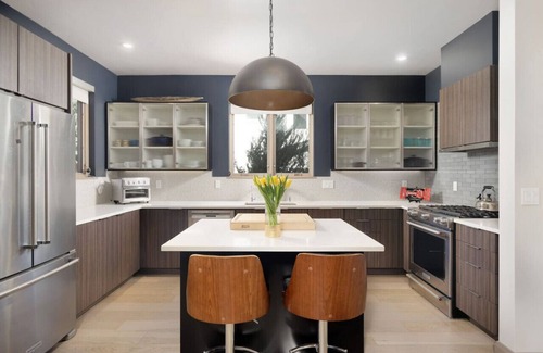 Basalt Apartment | Modern Southside Duplex