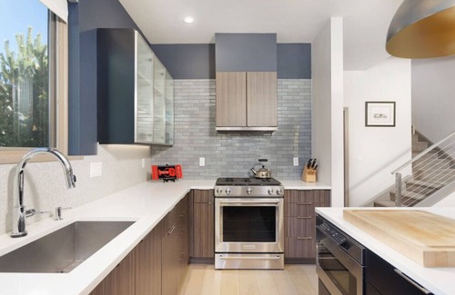 Basalt Apartment | Modern Southside Duplex