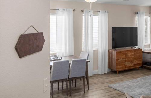 Pumpkin Center House | Modern Southwest Escape 2 Master Bedrooms