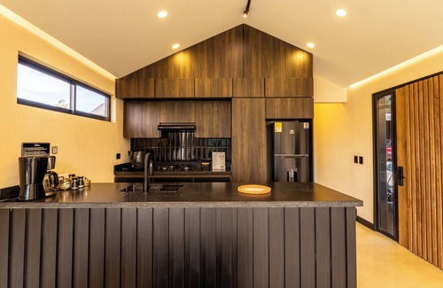 El Carmen de Viboral Villa | Modern Spa Villa in the Mountain: Turkish and Jacuzzi