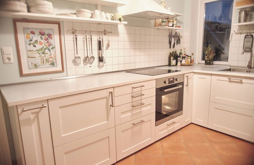 Hollern-Twielenfleth Apartment | Modern, spacious top-floor apartment with panoramic views of the Elbe