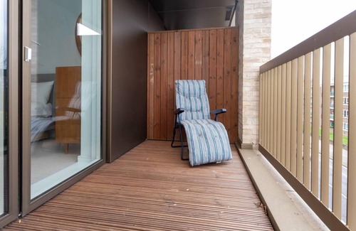 Highbury Apartment | Modern & Spacious 1BD Flat with Balcony - Finsbury