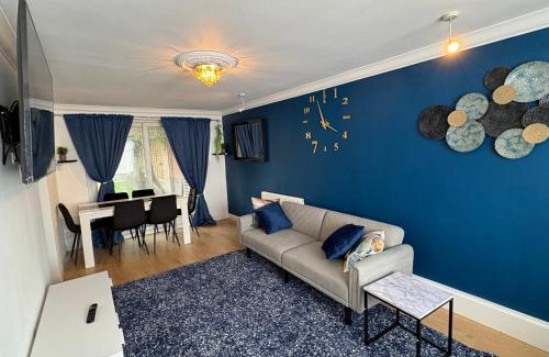 Bracknell Apartment | Modern & Spacious 3BR House Bracknell - Berkshire
