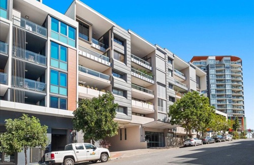 West End Apartment | Modern, spacious, perfect spot