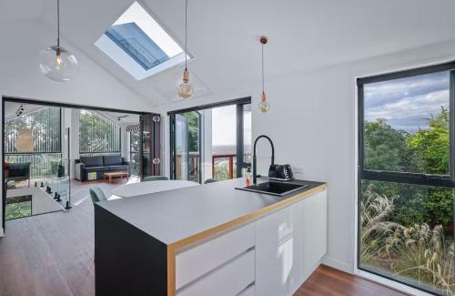 Mount Pleasant Apartment | Modern Spacious Hillside Retreat with Scenic Views