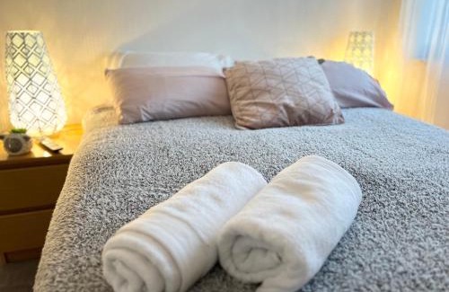 East Acton Apartment | Modern Spacious studio close to station